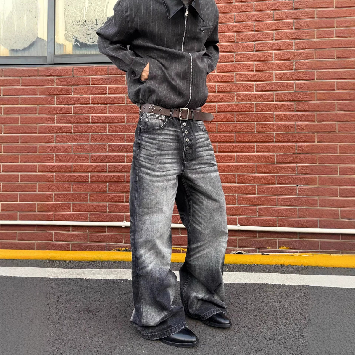 Retro Men's Casual Straight Leg Jeans Fashionable and Versatile