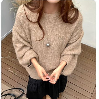 Round neck loose pullover sweater for women