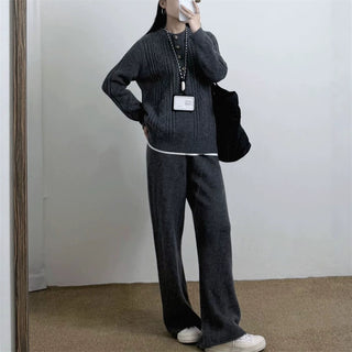 Round neck half open collar pullover sweater for women