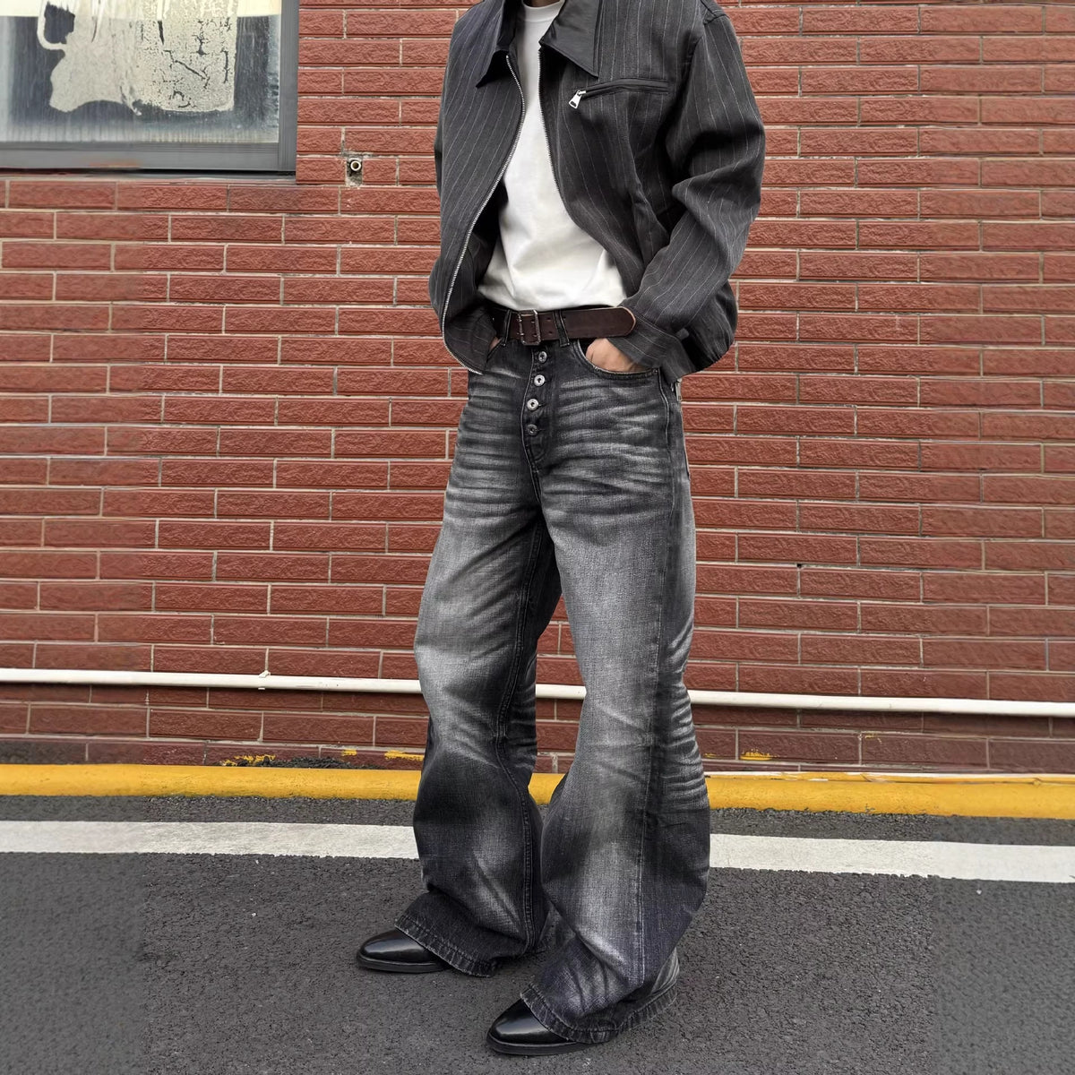Retro Men's Casual Straight Leg Jeans Fashionable and Versatile