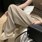 Calça Pantalona Feminina Canelada com Cordão