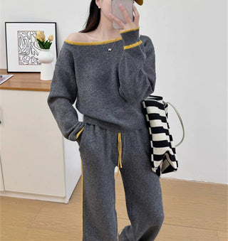 One neck contrasting pullover sweater set for women