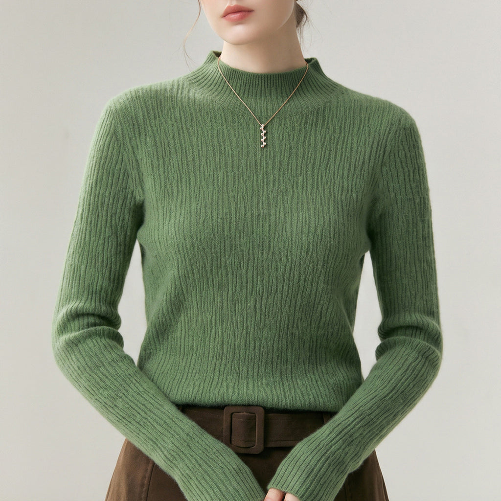 Half high neck solid color sweater