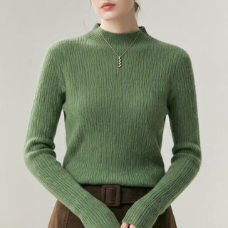 Half high neck solid color sweater