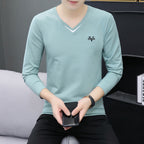 V-neck men's long sleeved T-shirt