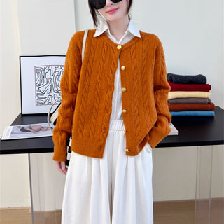 Round neck long sleeved sweater