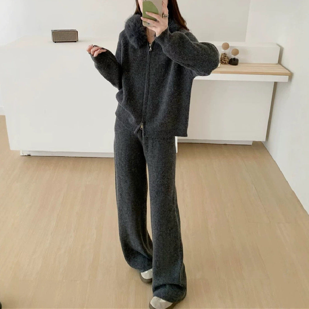 Conjunto Feminino Jaqueta com Capuz e Calça Reta