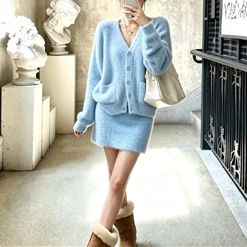 V-neck sweater short skirt set