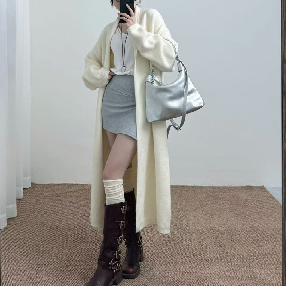 Loose solid color medium length sweater